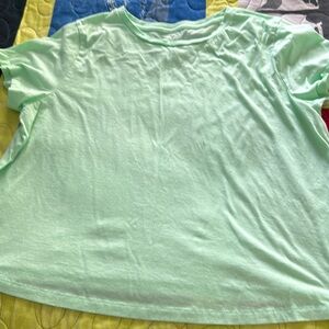 Women’s Universal Thread Short Sleeve Tee